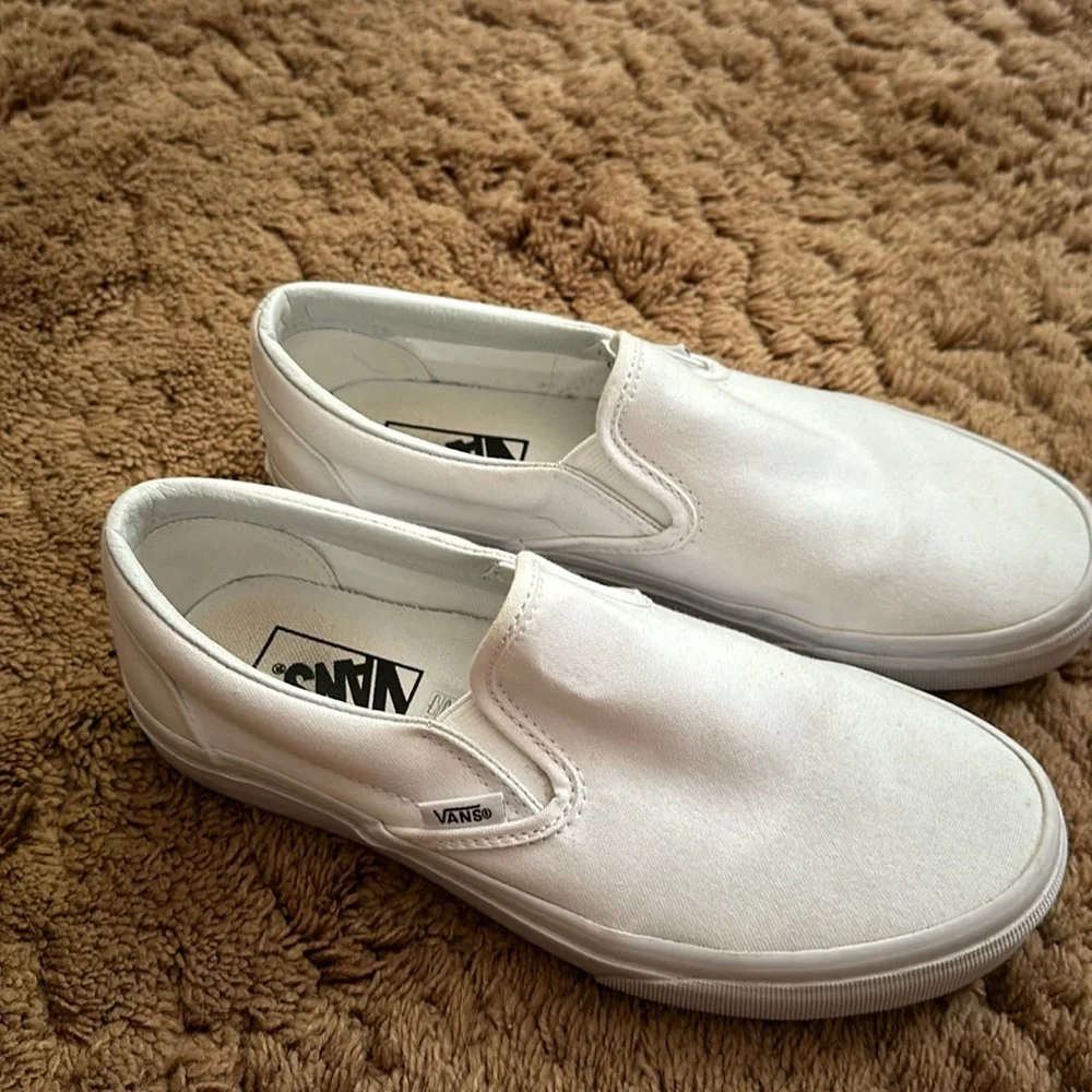 Vans - Picture 1 of 3